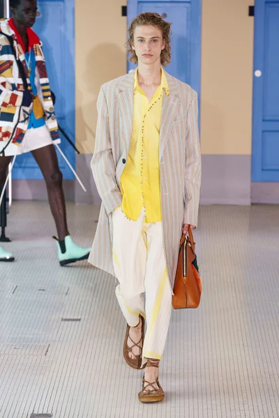Look 31